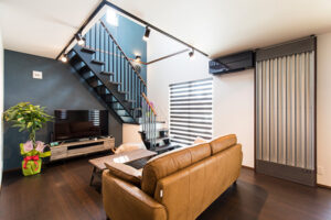 姫路市広畑区 姫路モデルハウスの吹抜けがあるリビング